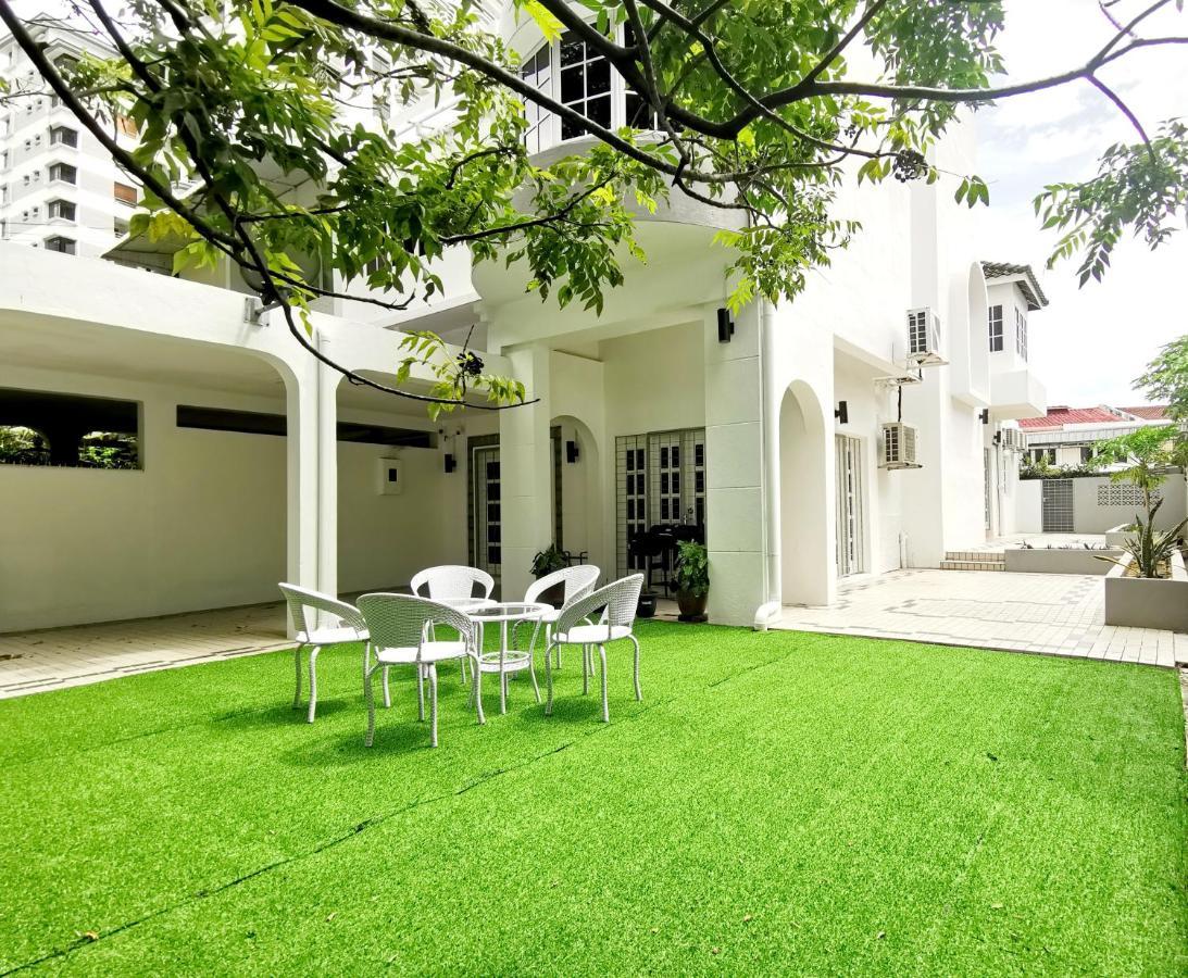 527 Beachhouse L 5 Bedroom With Swimming Pool - 3Min Walk To The Beach Tanjung Bungah  Buitenkant foto